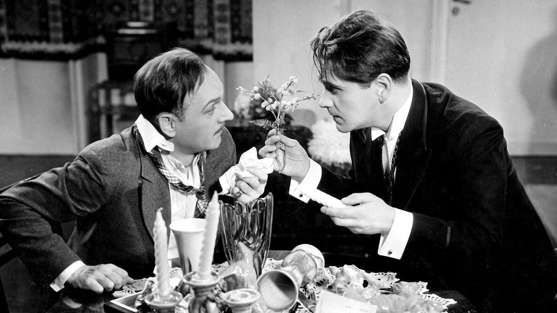 кадр из фильма Этажом выше