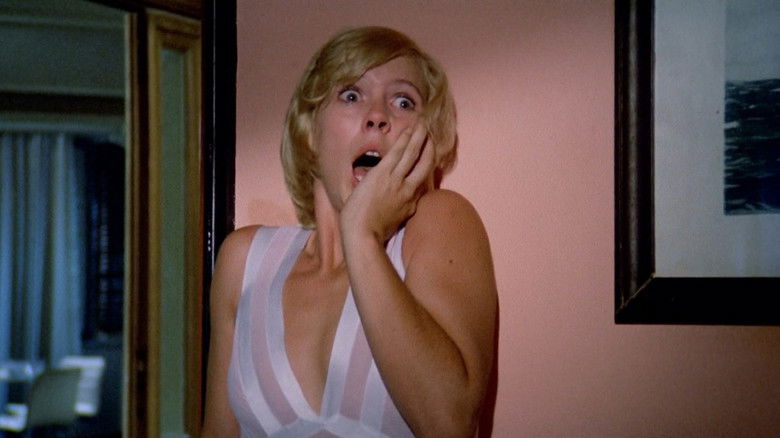 кадр из фильма Аромат дамы в черном