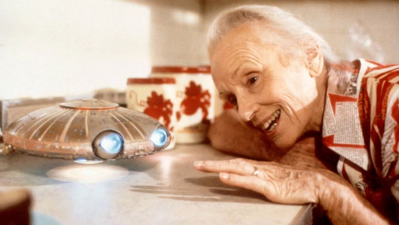 кадр из фильма Батарейки не прилагаются