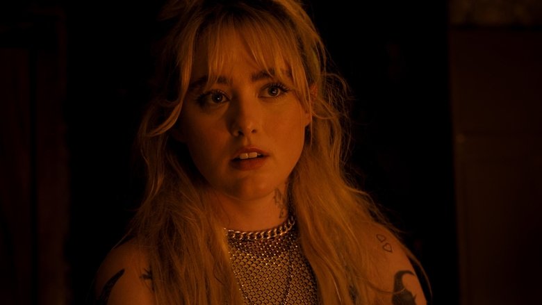 кадр из фильма Эбигейл