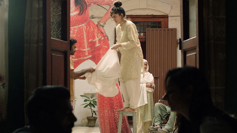 кадр из фильма Страна радости