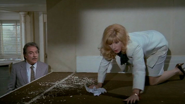 кадр из фильма Извините, если мало