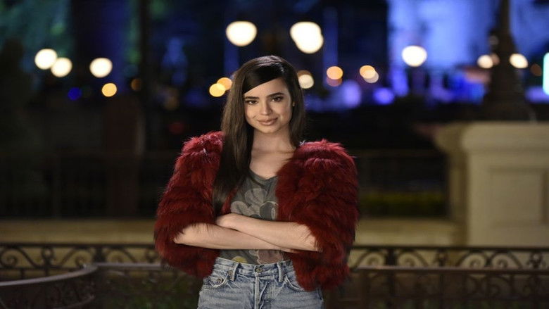 кадр из фильма Decorating Disney: Holiday Magic