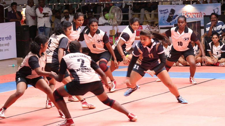 кадр из фильма கென்னடி கிளப்