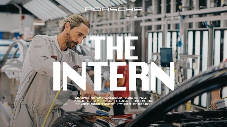 кадр из фильма The Intern