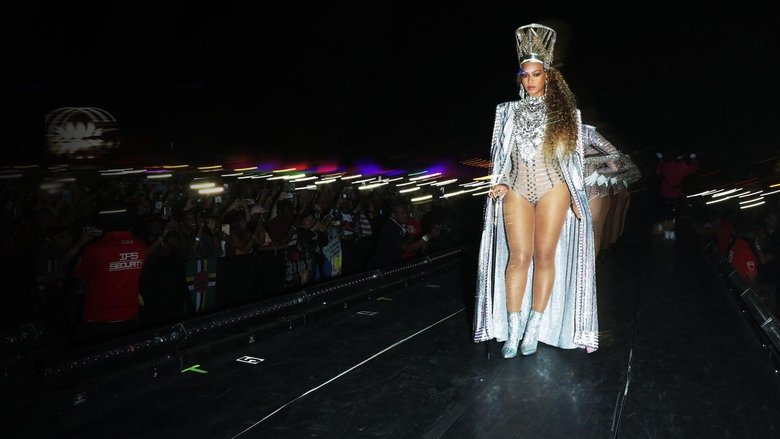 кадр из фильма HOMECOMING. Фильм Beyoncé