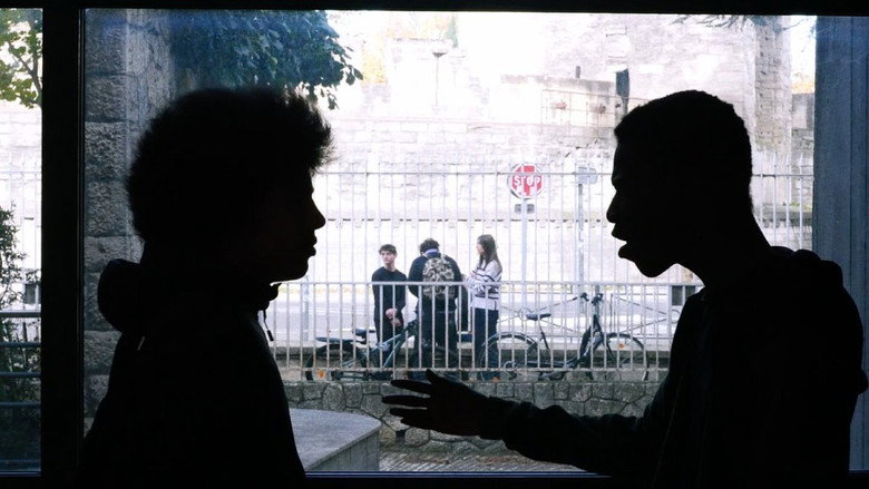 кадр из фильма LÂCHE-MOI FRÈRE !