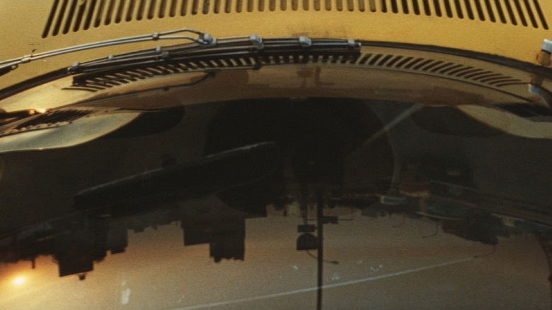 кадр из фильма ヘアピン・サーカス