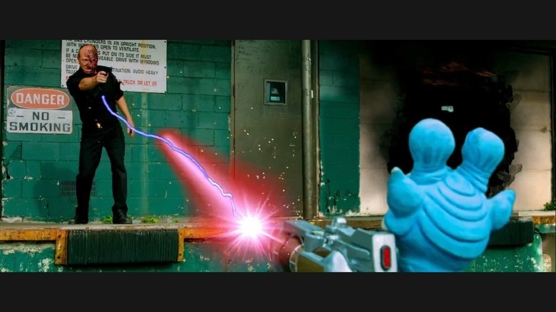 кадр из фильма STAR [Space Traveling Alien Reject]