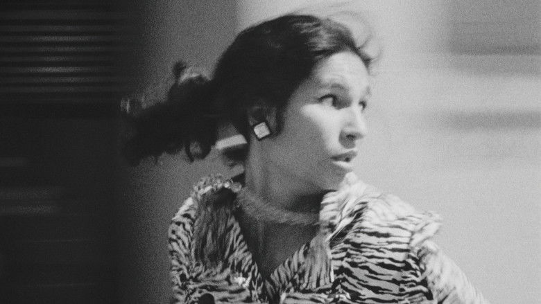 кадр из фильма Четыре часа