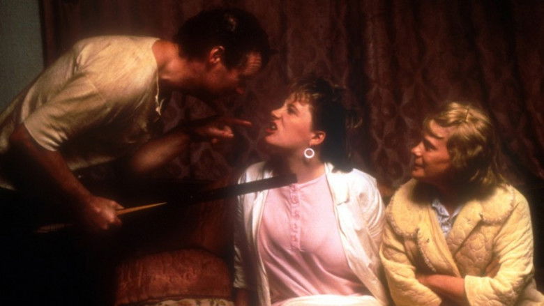 кадр из фильма Rita, Sue and Bob Too