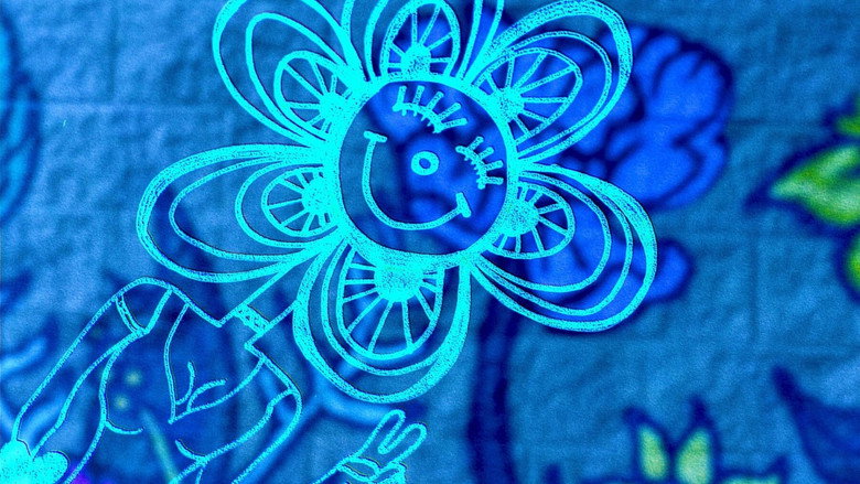 кадр из фильма Close-Up: an oddyssey