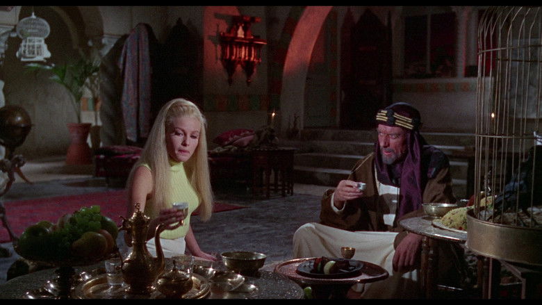 кадр из фильма Ее возмездие