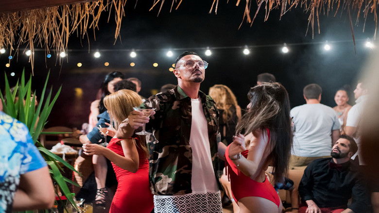 кадр из фильма The Bachelor 2