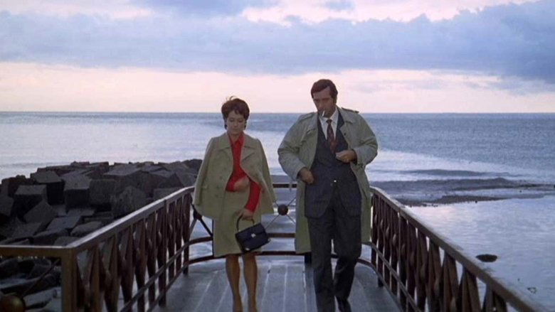 кадр из фильма Злоупотребление властью