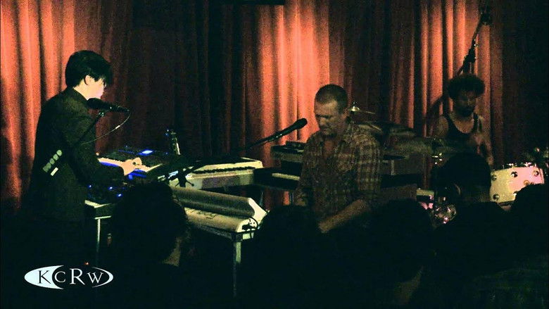 кадр из фильма Queens of the Stone Age: KCRW 2013