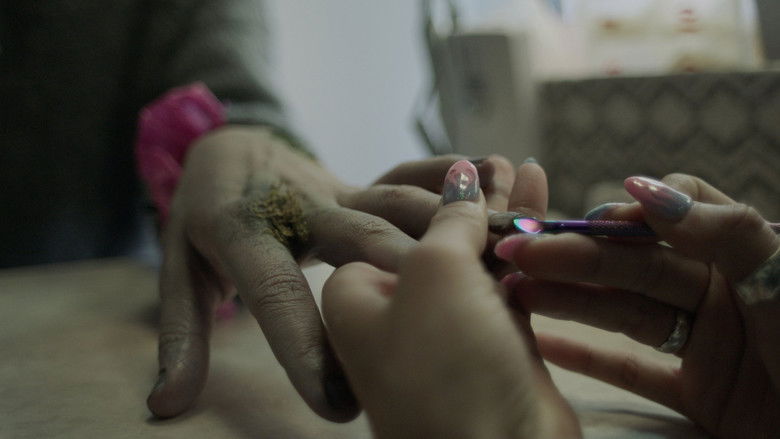 кадр из фильма COLD