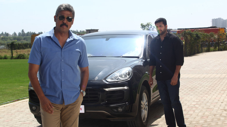 кадр из фильма அடங்க மறு