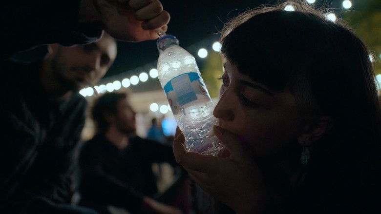 кадр из фильма Raving Riot: Рейв у парламента