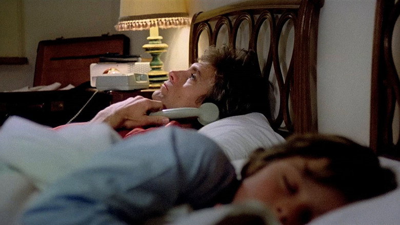 кадр из фильма Шепот во тьме