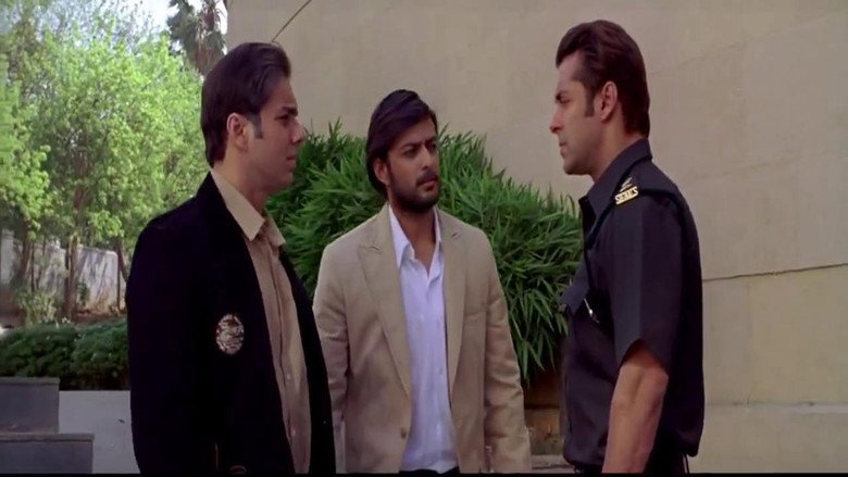 кадр из фильма Герои