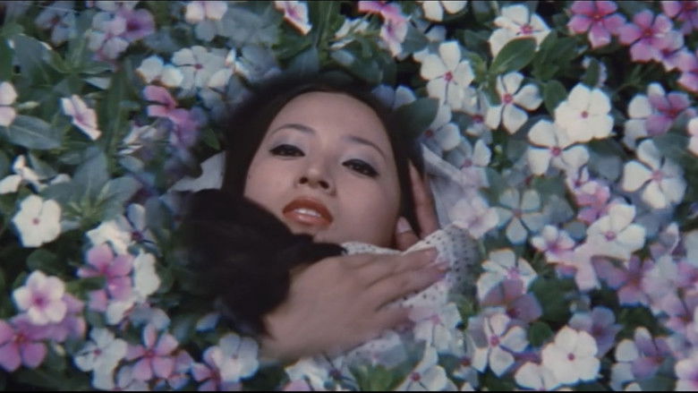 кадр из фильма 夜の歌謡シリーズ　なみだ恋
