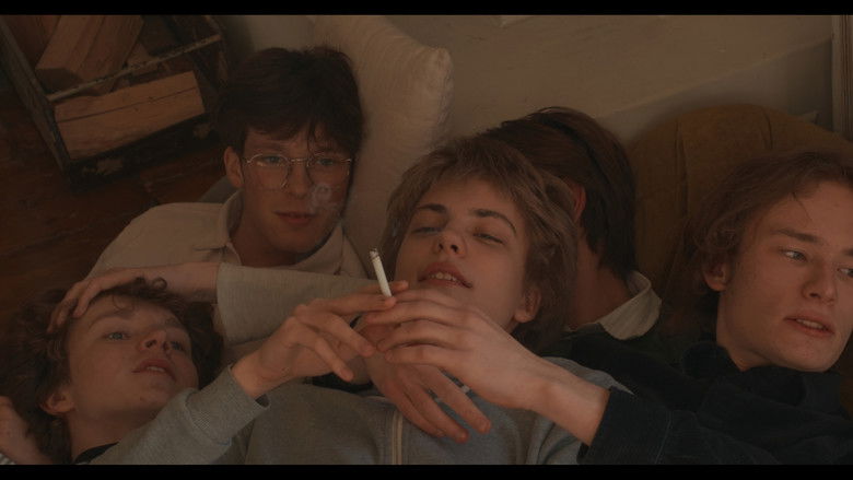 кадр из фильма Anarhija pirms rudens