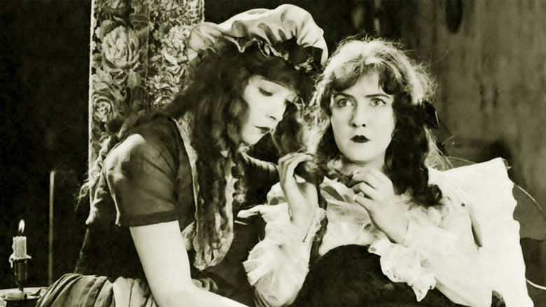 кадр из фильма Сиротки бури