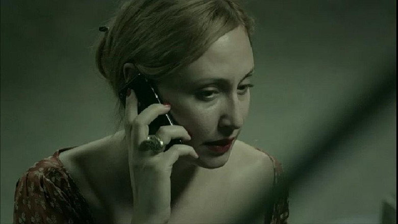 кадр из фильма Ev