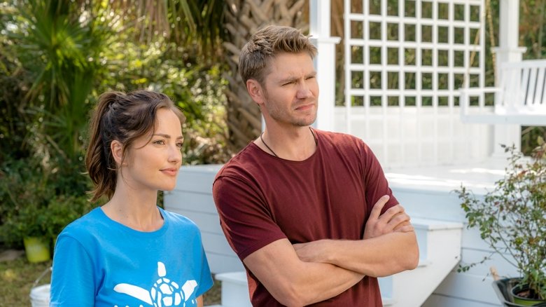 кадр из фильма Дом у пляжа