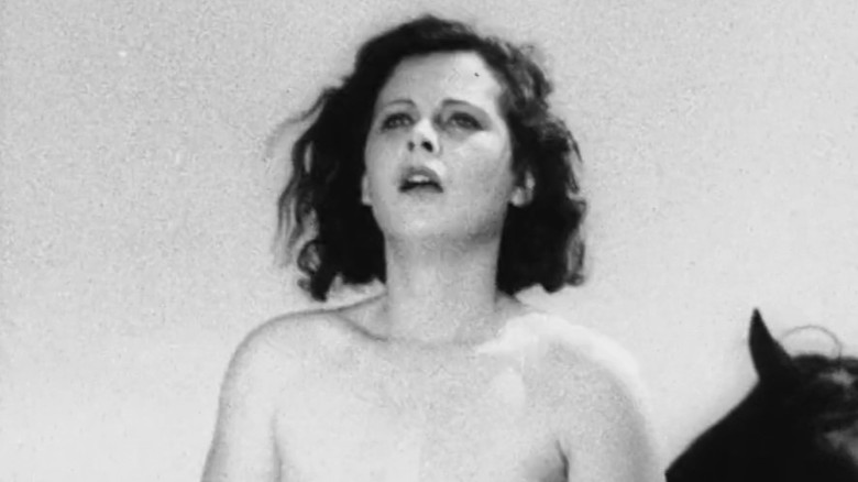 кадр из фильма Экстаз