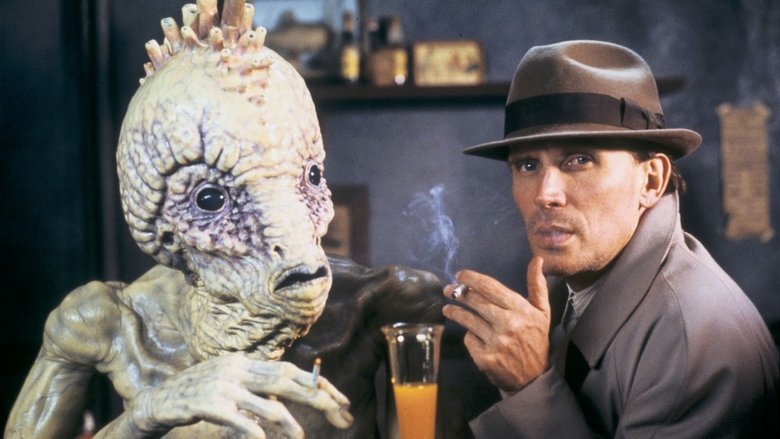 кадр из фильма Обед нагишом