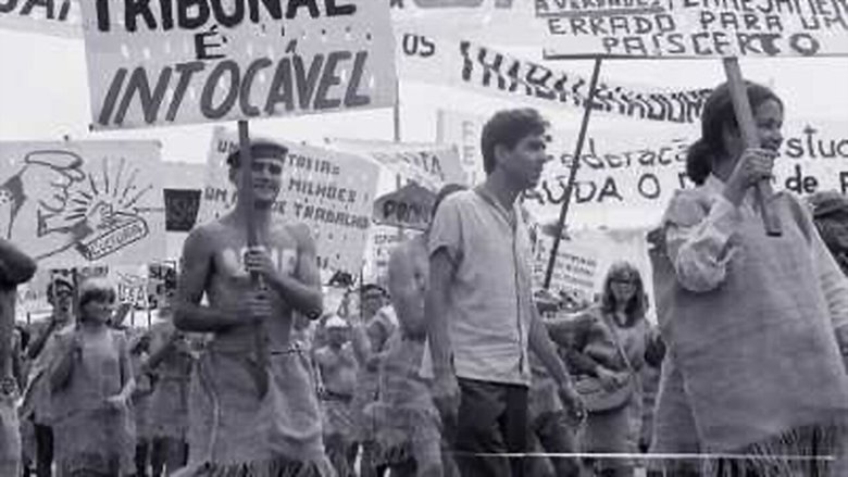 кадр из фильма Utopia, Distopia