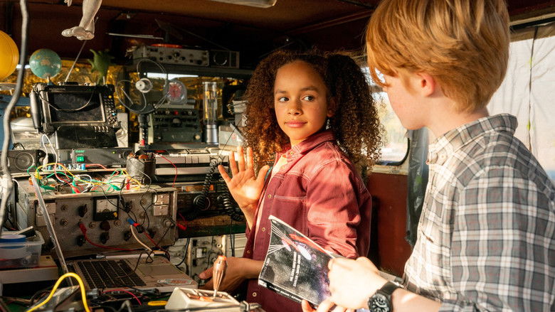 кадр из фильма Голос из космоса