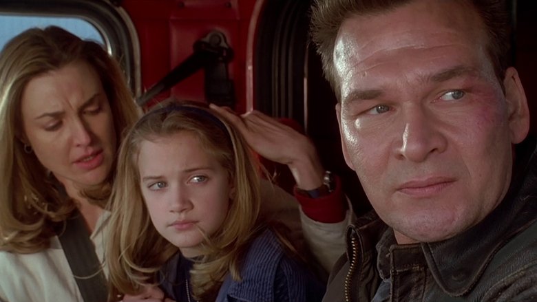 кадр из фильма Чёрный пёс