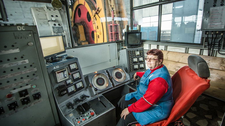 кадр из фильма Planeta Petrila