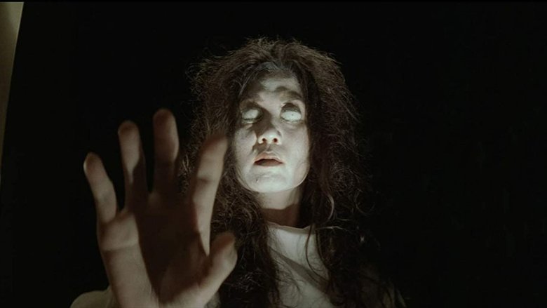 кадр из фильма Раб Сатаны