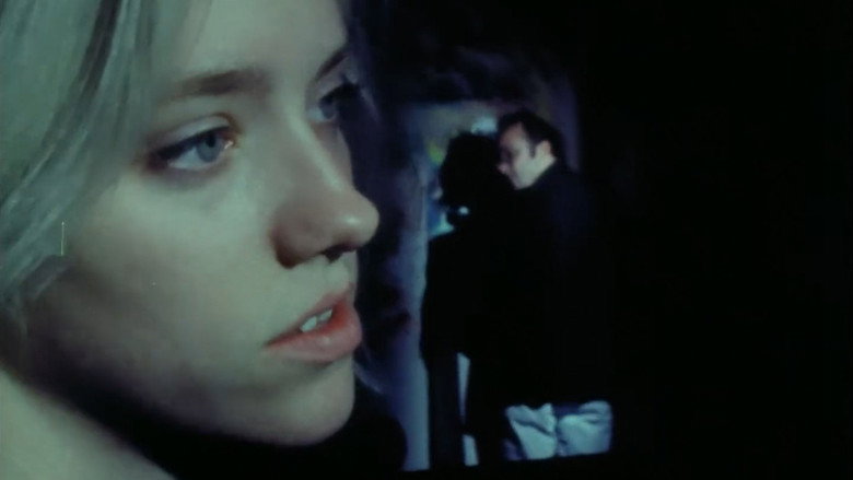 кадр из фильма Hey Mister, You're in the Girls' Room