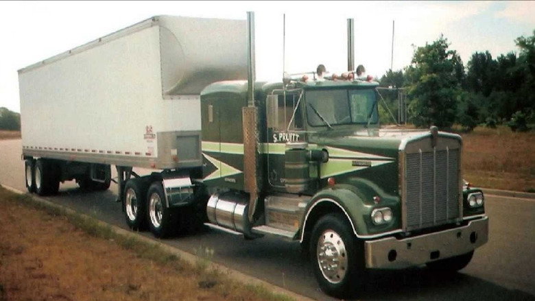 кадр из фильма Flatbed Annie & Sweetie Pie: Lady Truckers