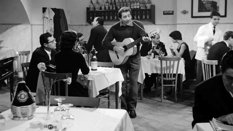 кадр из фильма Синева в синеве