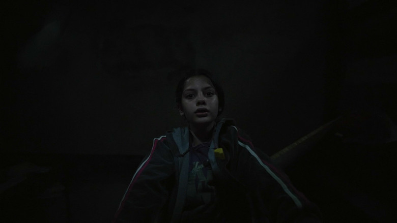 кадр из фильма Мрак