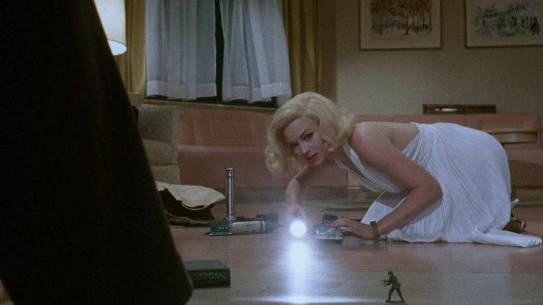 кадр из фильма Ничтожество