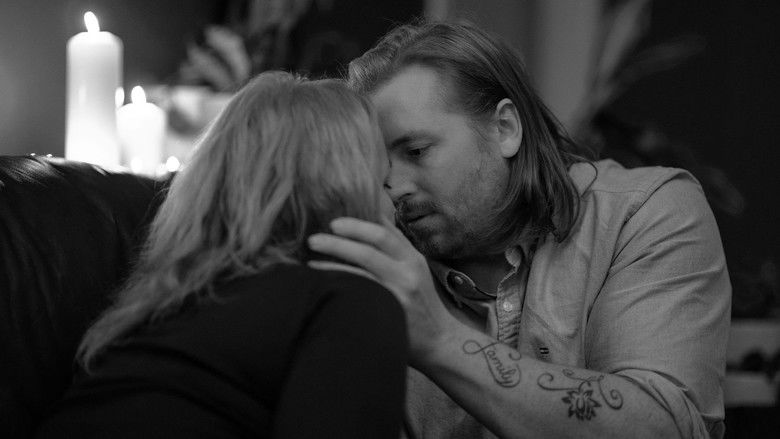 кадр из фильма Look at Me