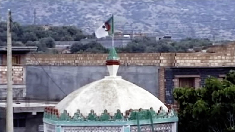 кадр из фильма Algérie, La vie quand même