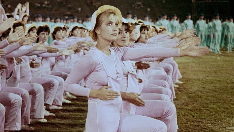 кадр из фильма Între revoluții