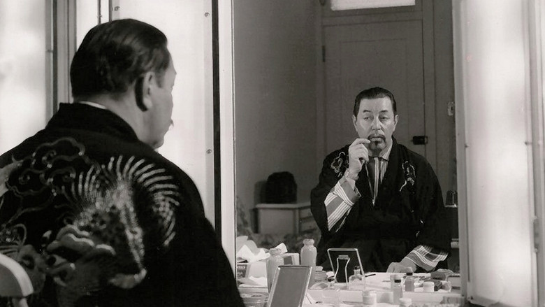 кадр из фильма Чарли Чен на скачках