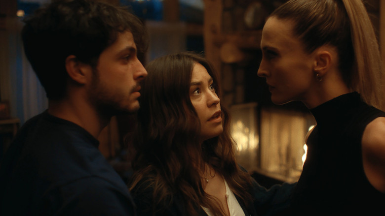 кадр из фильма Laced