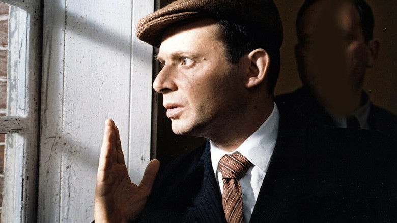 кадр из фильма Le Mystère de la chambre jaune