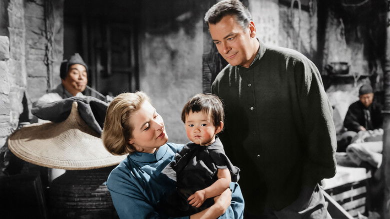 кадр из фильма Постоялый двор шестой степени счастья