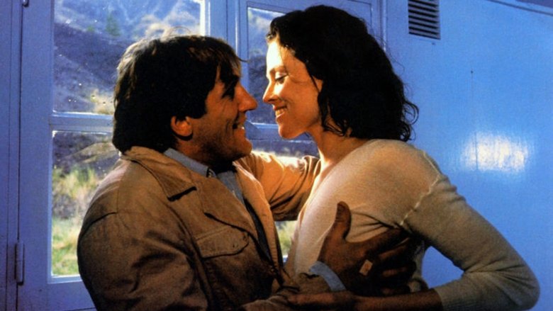 кадр из фильма Одна женщина или две